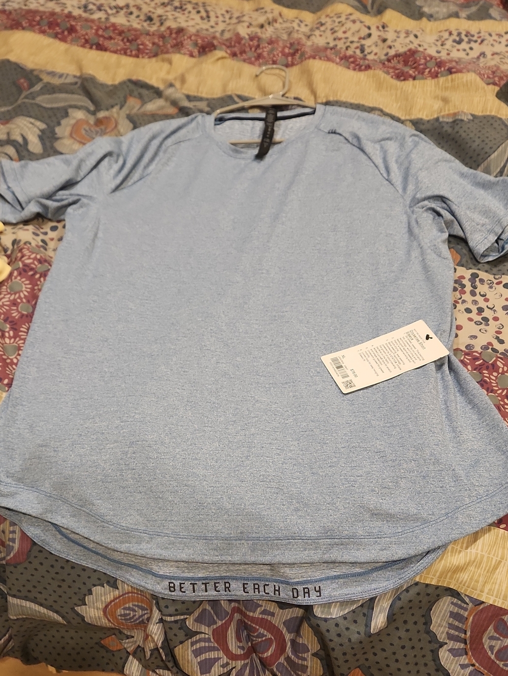 Lululemln Light Blue Men’s Crew Neck Shirt – Better Each Day